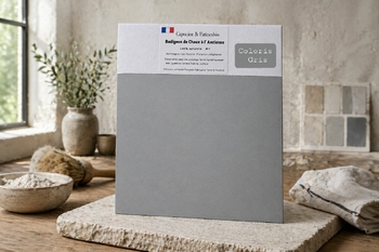 échantillon gris à la chaux